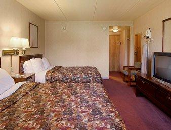 Days Inn Binghamton Front Street Экстерьер фото